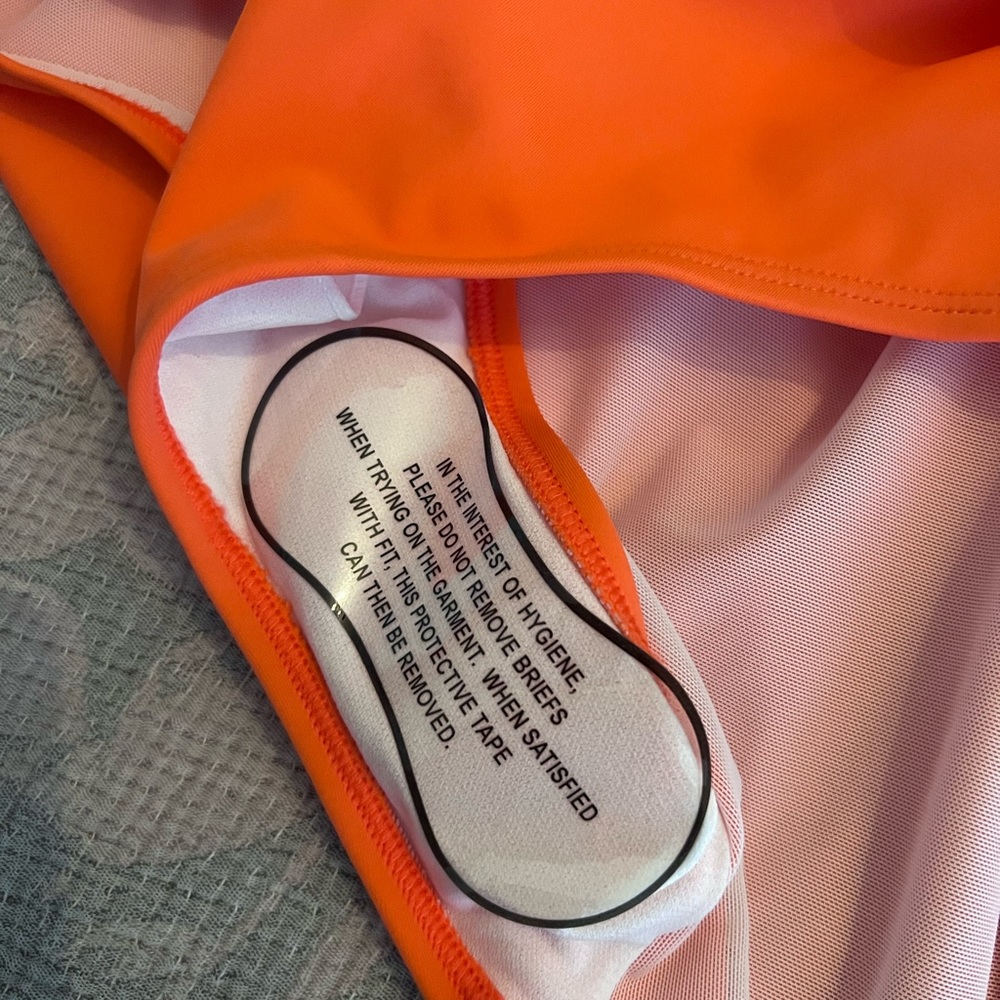 NWT Halter Ruched Swimsuit - Picture 7 of 7